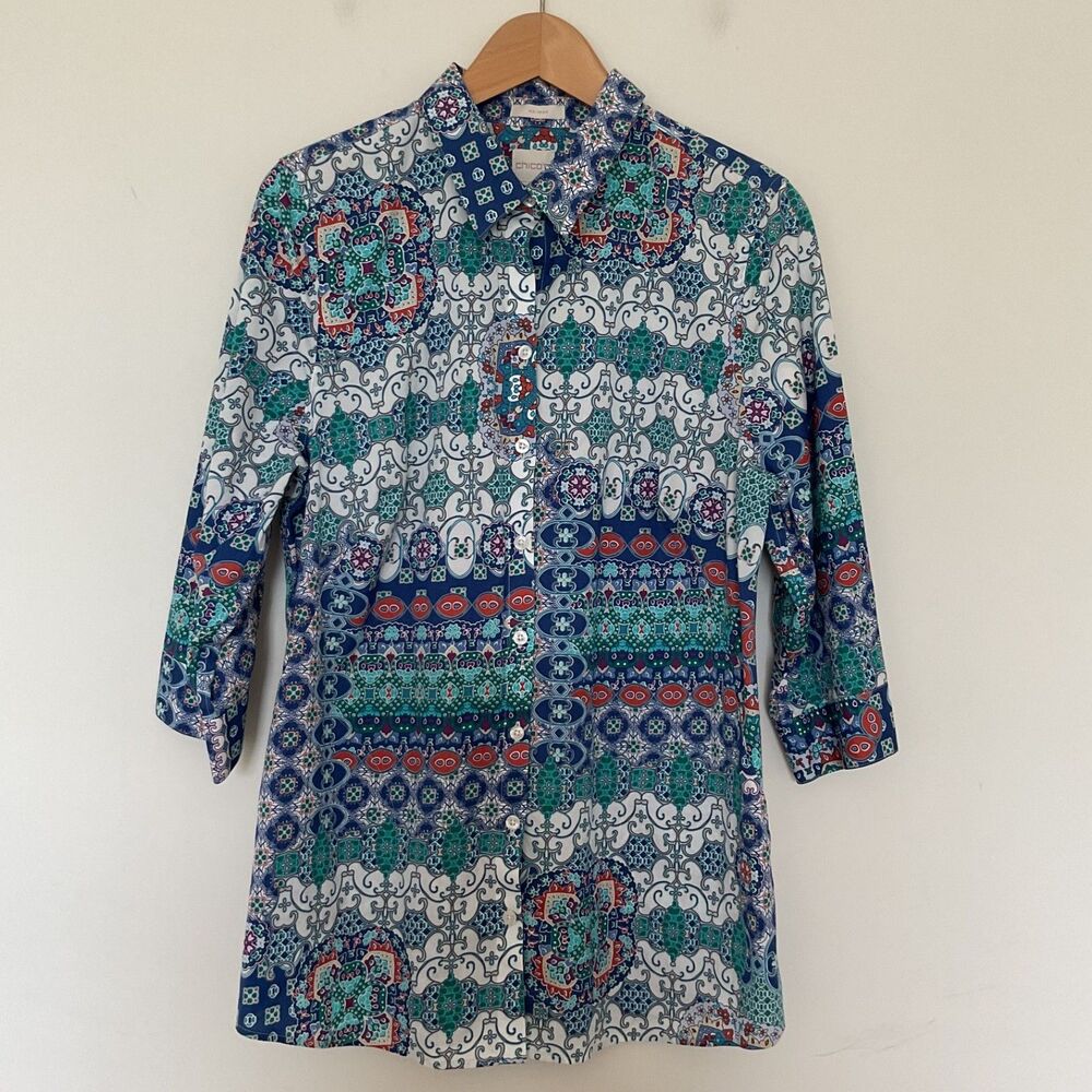 Chico's No Iron Tunic Blouse Shirt Sz L Mosaic Tile Boho Mixed Media Blue Pocket